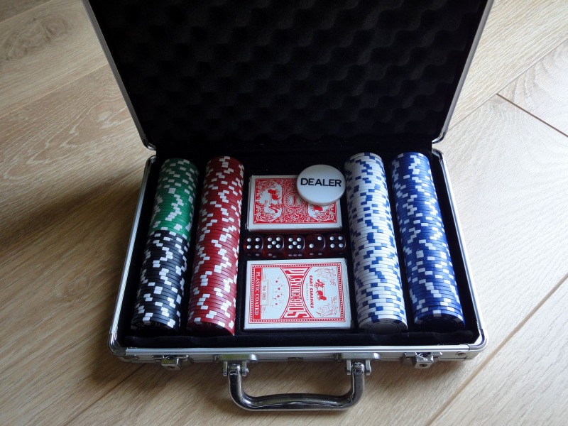 Malette de poker en aluminium