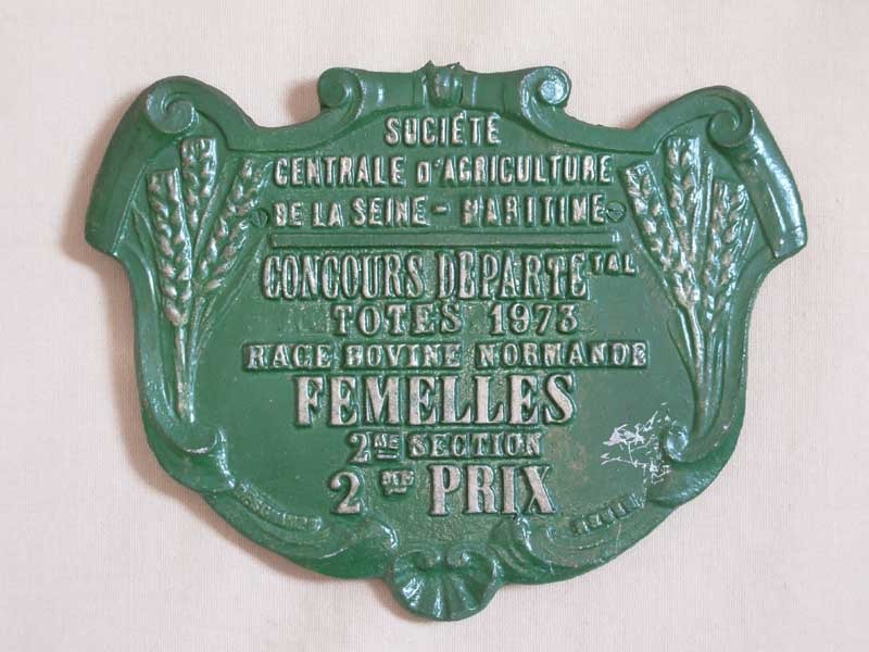 Plaque de concours agricole bovins 1973