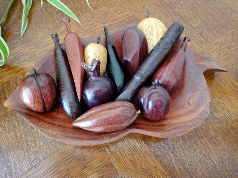 Plateau de fruits en bois