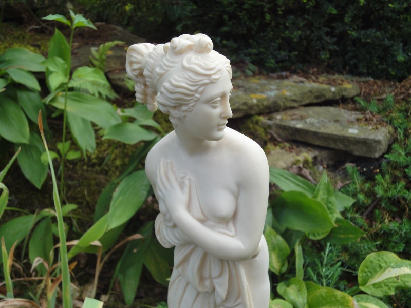 Statuette de VÃ©nus sortant du bain