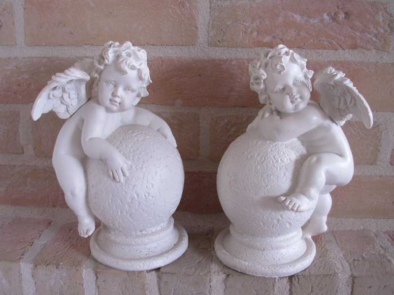 Statuettes - 2 angelots sur une boule